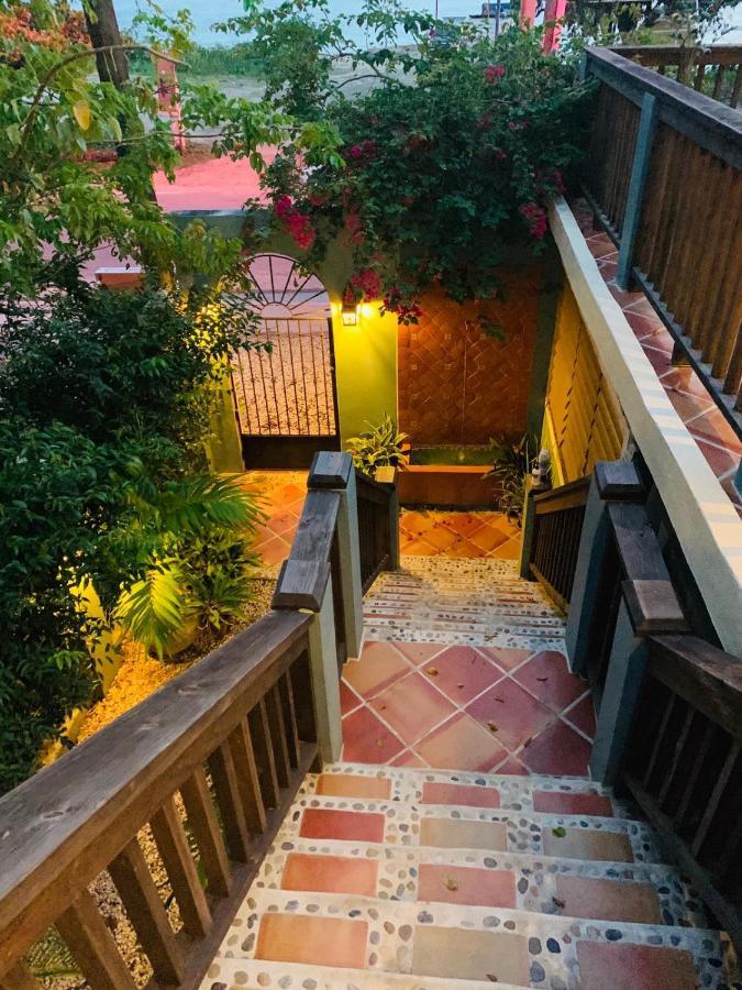 Puertas Bed & Breakfast Vieques Bagian luar foto