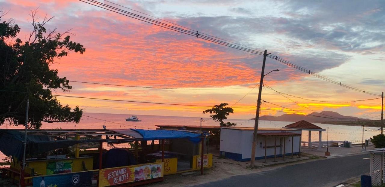 Puertas Bed & Breakfast Vieques Bagian luar foto